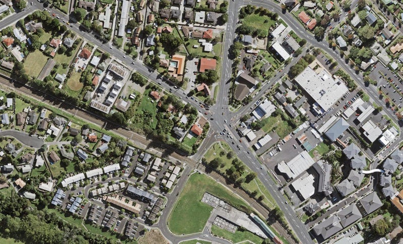 457/6 Swanson Road, Henderson, Auckland - Carousel 1