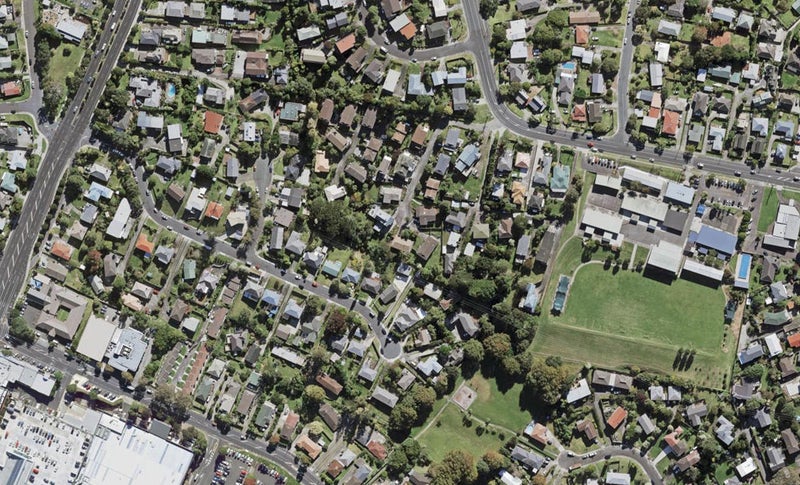 2/55 Chivalry Road, Glenfield, Auckland - Carousel 1