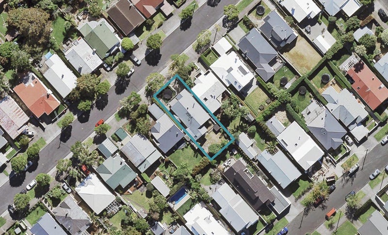 37 Cumberland Avenue, Westmere, Auckland - Carousel 1