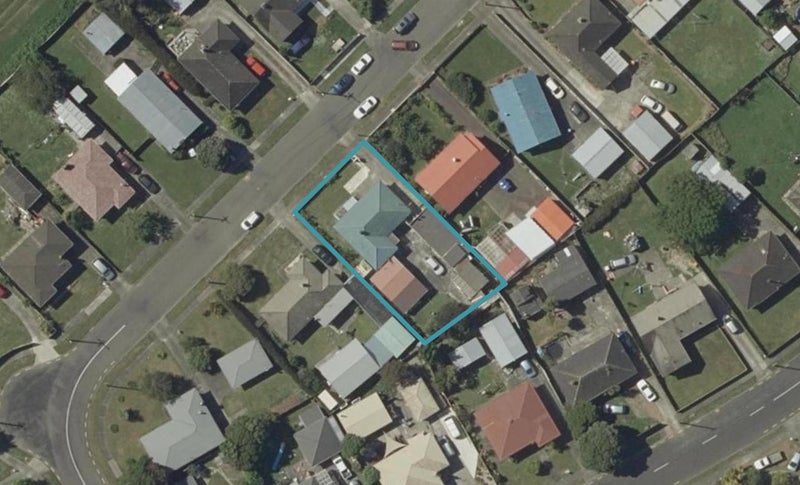 8 Wilson Crescent, Highbury, Palmerston North - Carousel 1