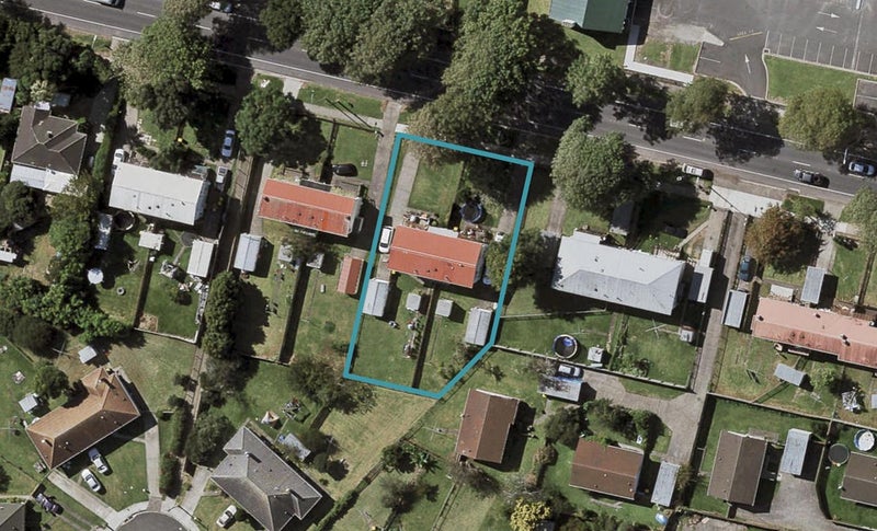 93 Bairds Road, Ōtara, Auckland - Carousel 1