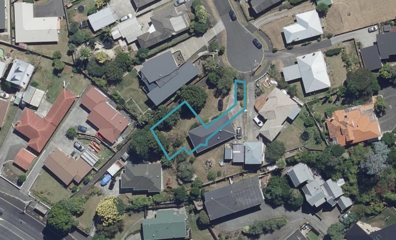 2/10 Elizabeth Street, Beerescourt, Hamilton - Carousel 1