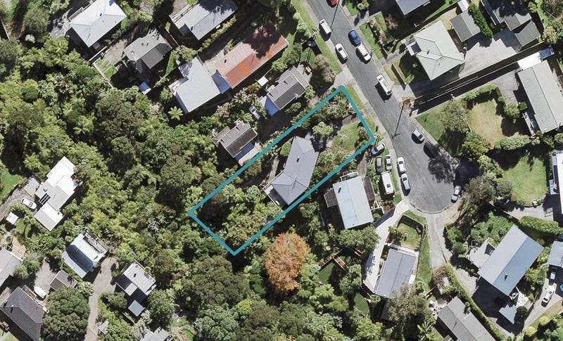 31 Drome View Place, Beach Haven, Auckland - Carousel 1
