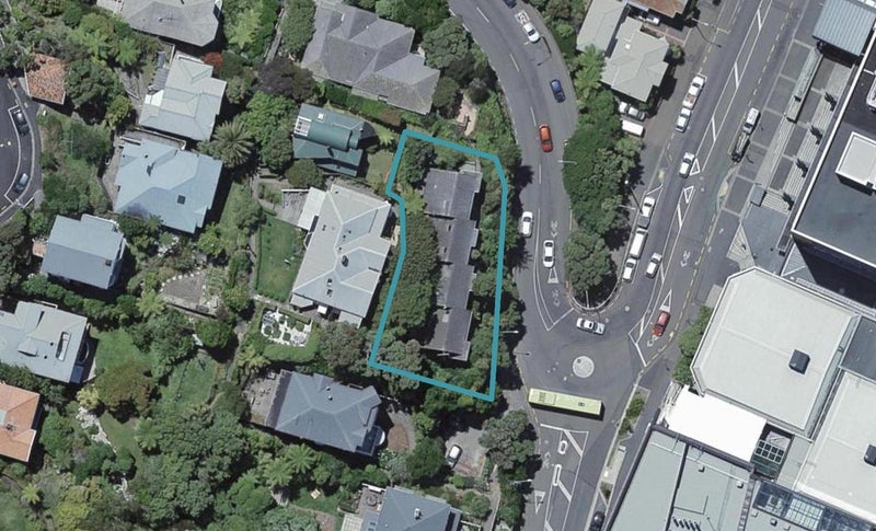 4/52 Kelburn Parade, Kelburn, Wellington - Carousel 1