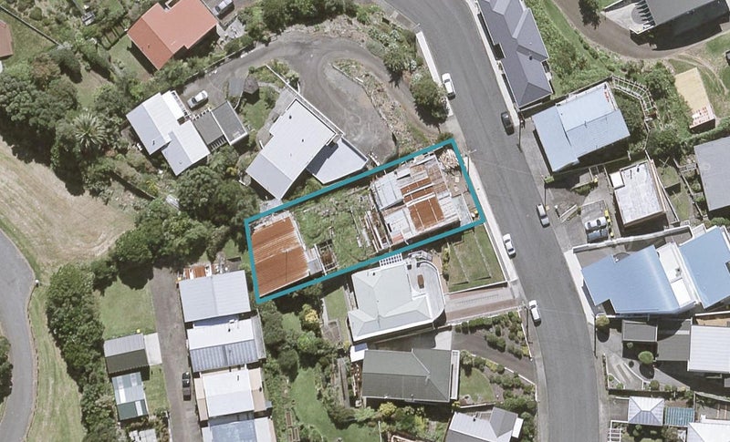 17 Findlay Street, Moturoa, New Plymouth - Carousel 1