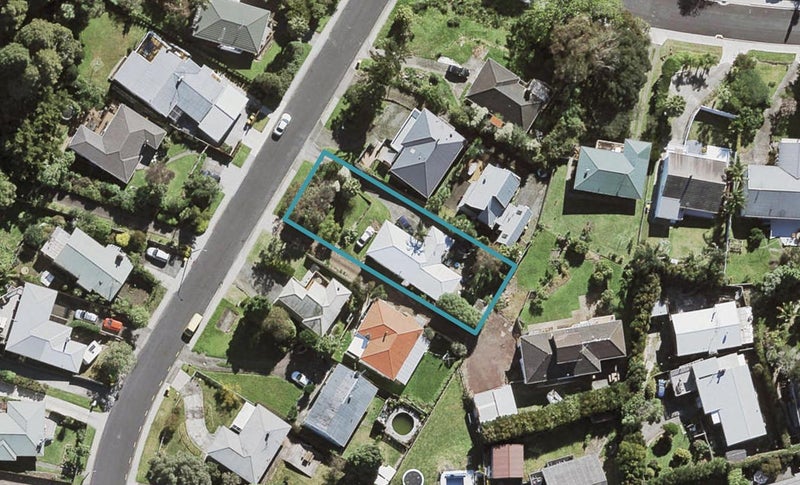 17 Tilden Avenue, Hillcrest, Auckland - Carousel 1