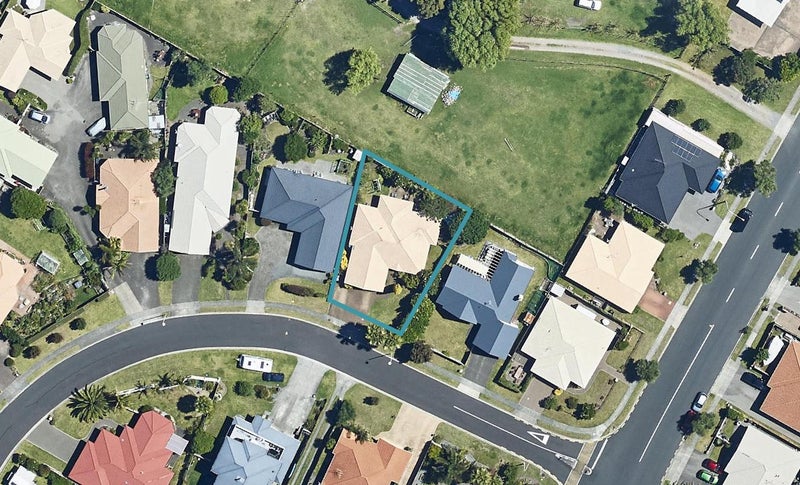 6 Haven Grove, Papamoa Beach, Papamoa - Carousel 1