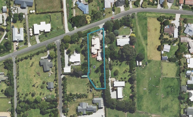 26 Lloyd George Road, Wainui, Gisborne - Carousel 1