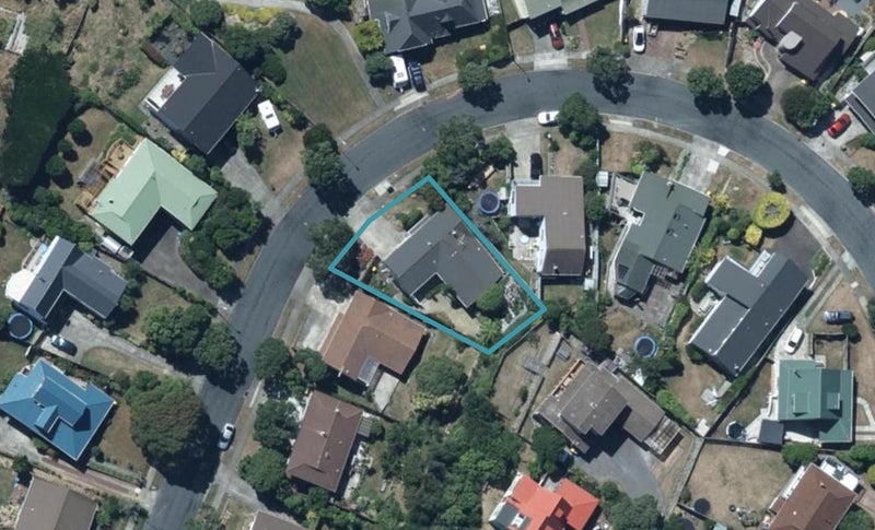 16 Mercury Way, Whitby, Porirua - Carousel 1