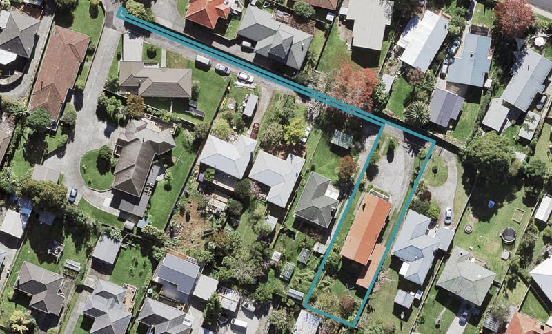 49 Lynwood Road, New Lynn, Auckland - Carousel 1