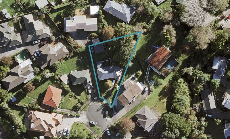 19 Bannister Place, New Windsor, Auckland - Carousel 1