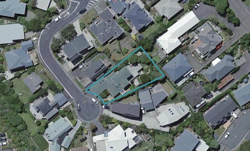47 Waru Street, Khandallah, Wellington - Carousel 1