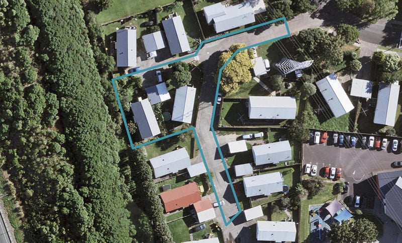 18 Keri Anne Place, Goodwood Heights, Auckland - Carousel 1