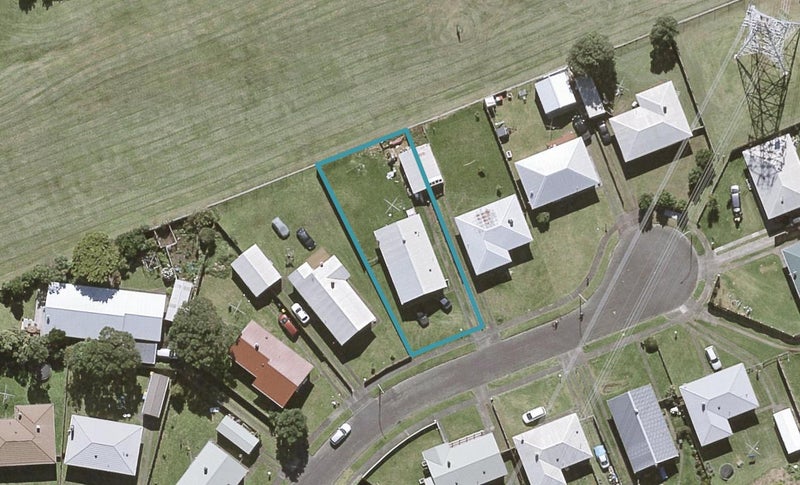 9 Tohora Place, Spotswood, New Plymouth - Carousel 1