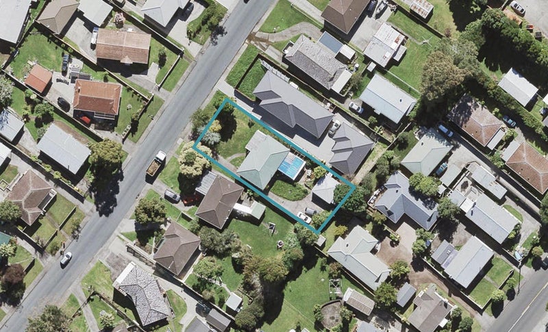 88 Farquhar Road, Glendene, Auckland - Carousel 1