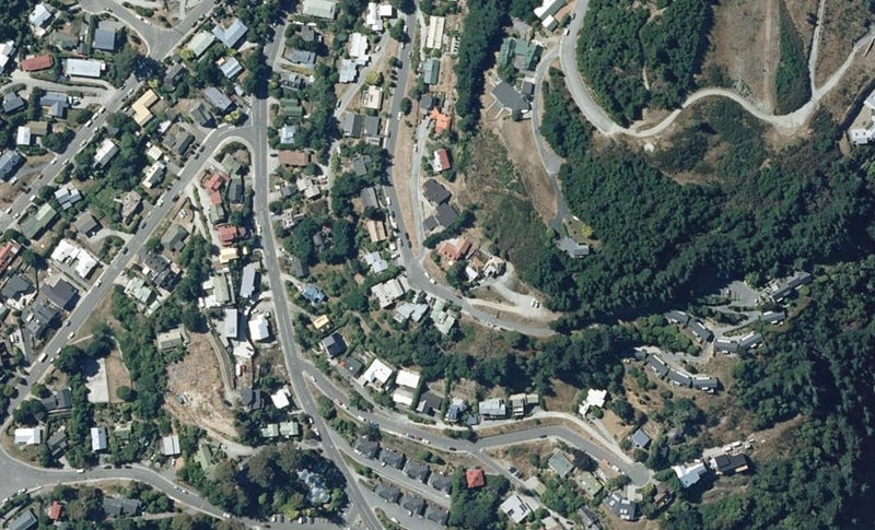 17 MacKinnon Terrace, Sunshine Bay, Queenstown - Carousel 1