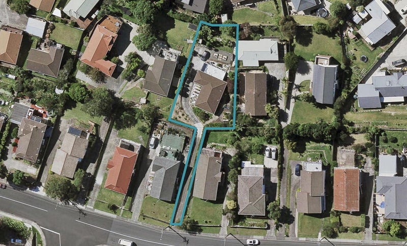 36 Target Road, Totara Vale, Auckland - Carousel 1