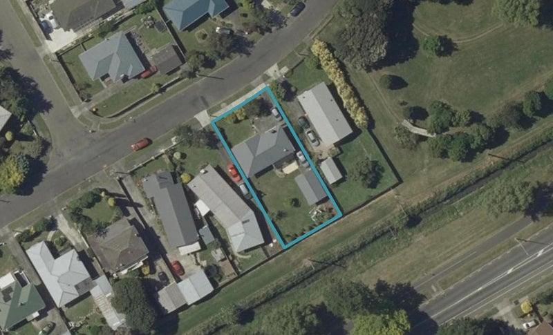 64 Duff Crescent, Highbury, Palmerston North - Carousel 1