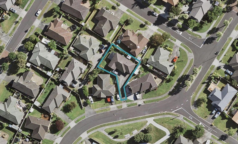 9 Sandwick Drive, Weymouth, Auckland - Carousel 1