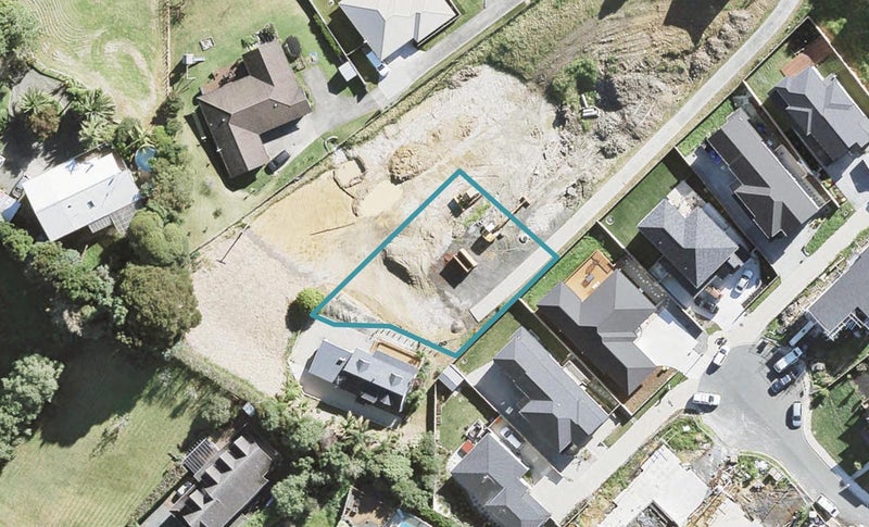 9 Weka Close, Red Beach, Red Beach - Carousel 1