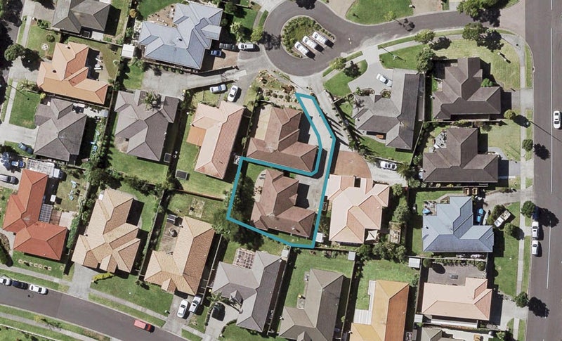 8 Brosna Place, East Tamaki, Auckland - Carousel 1