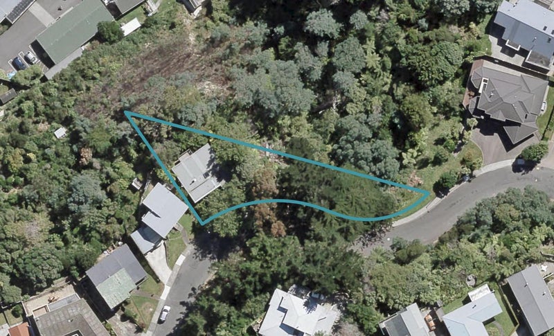 21 Summit Road, Fairfield, Lower Hutt - Carousel 1