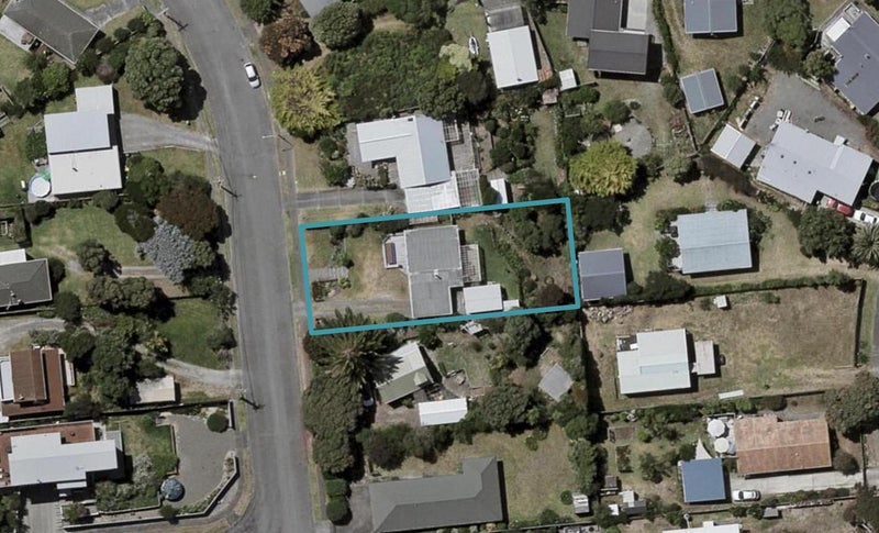 60 William Street, Waikanae Beach, Waikanae - Carousel 1