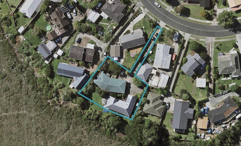 2/103 Edgewater Drive, Pakuranga, Auckland - Carousel 1