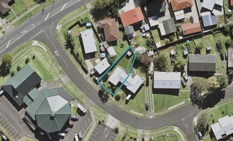 39A Lyncroft Street, Mangere East, Auckland - Carousel 1