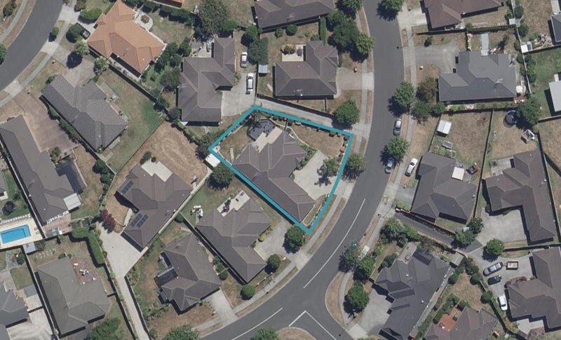 53 Farringdon Avenue, Rototuna North, Hamilton - Carousel 1