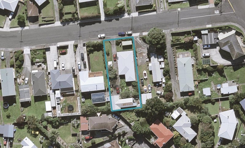 38 Simons Street, Moturoa, New Plymouth - Carousel 1
