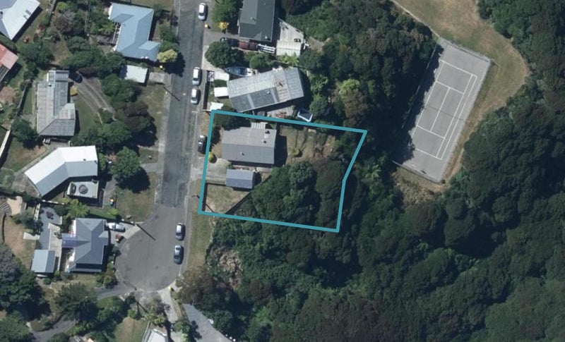 7 Makora Grove, Paremata, Porirua - Carousel 1