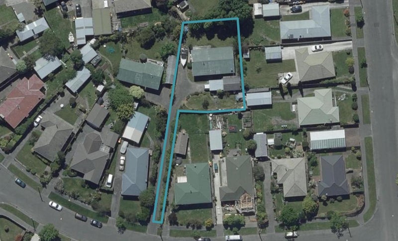 10 Vardon Crescent, Shirley, Christchurch - Carousel 1