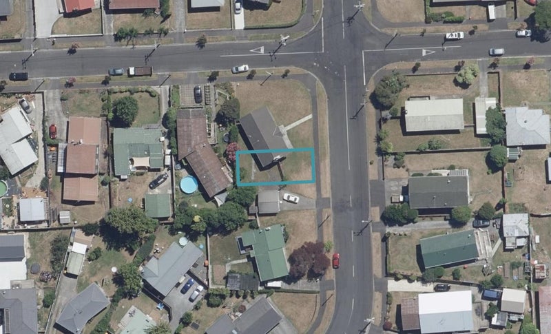 3/8 Cecil Street, St Andrews, Hamilton - Carousel 1