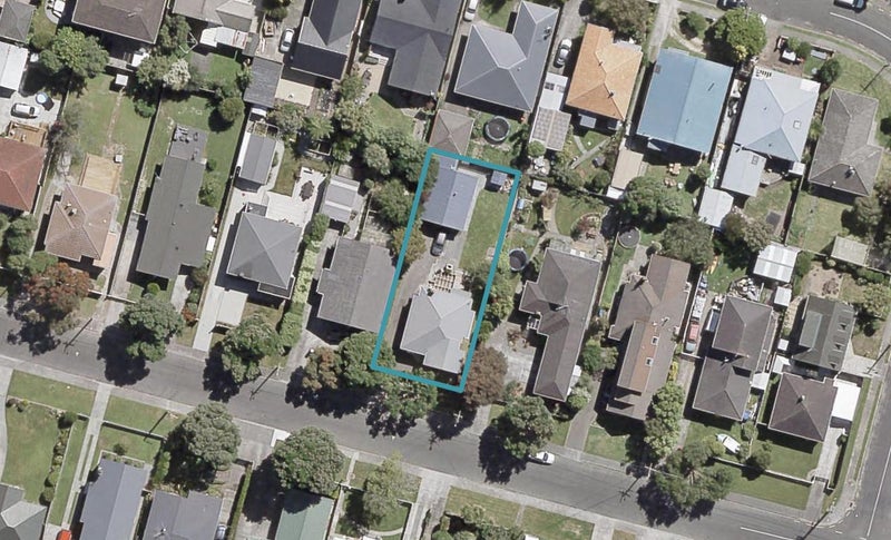 47 Lincoln Avenue, Epuni, Lower Hutt - Carousel 1