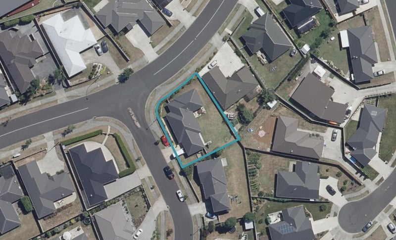 83 Farnborough Drive, Grandview Heights, Hamilton - Carousel 1
