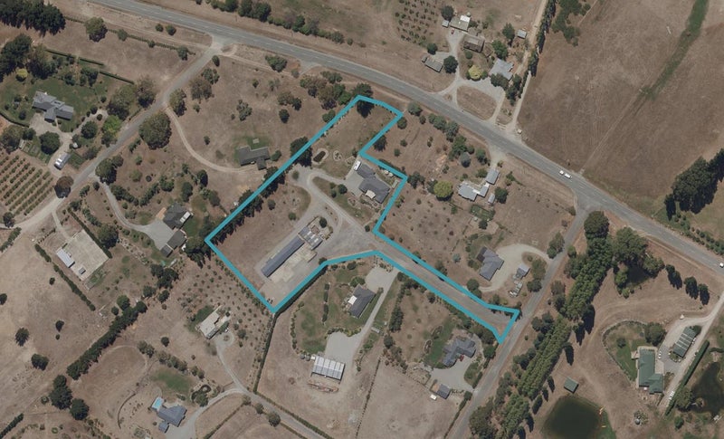 90 Springvale Road, Clyde, Alexandra - Carousel 1