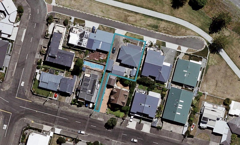 6 North Terrace, Westshore, Napier - Carousel 1