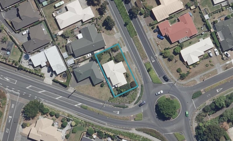 1 Discovery Drive, Flagstaff, Hamilton - Carousel 1