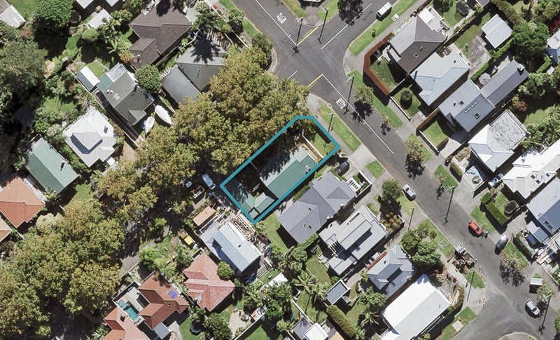 92 Warnock Street, Westmere, Auckland - Carousel 1