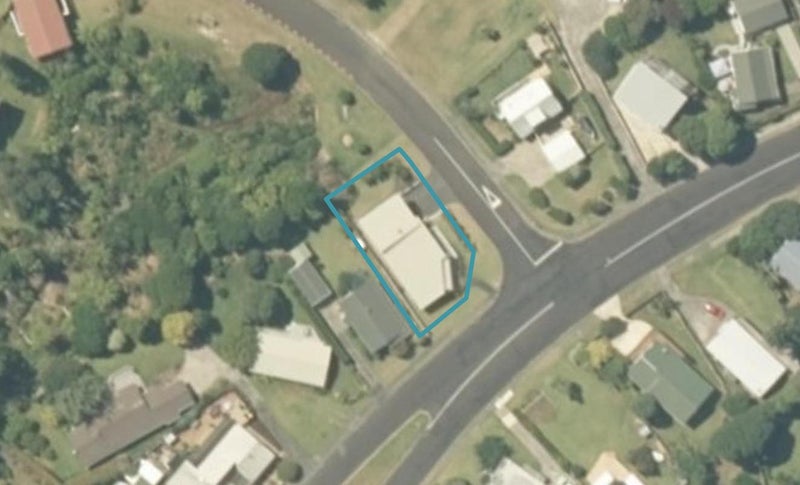 131 Onemana Drive, Onemana, Whangamatā - Carousel 1