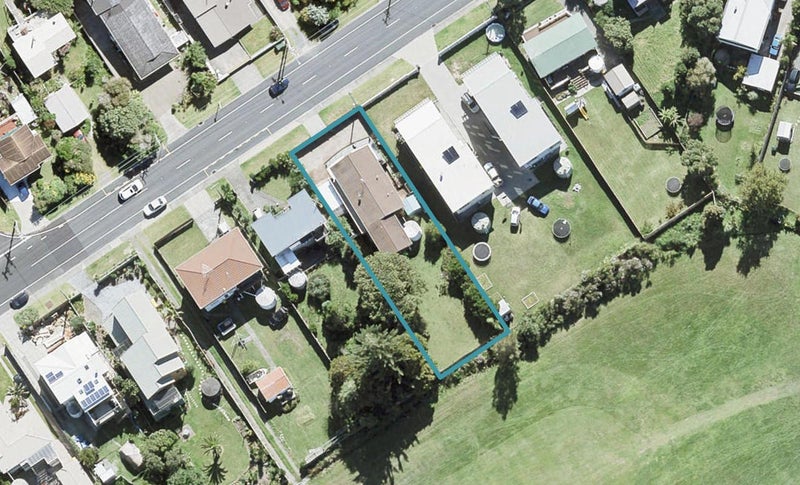 1367 Whangaparaoa Road, Army Bay, Whangaparaoa - Carousel 1