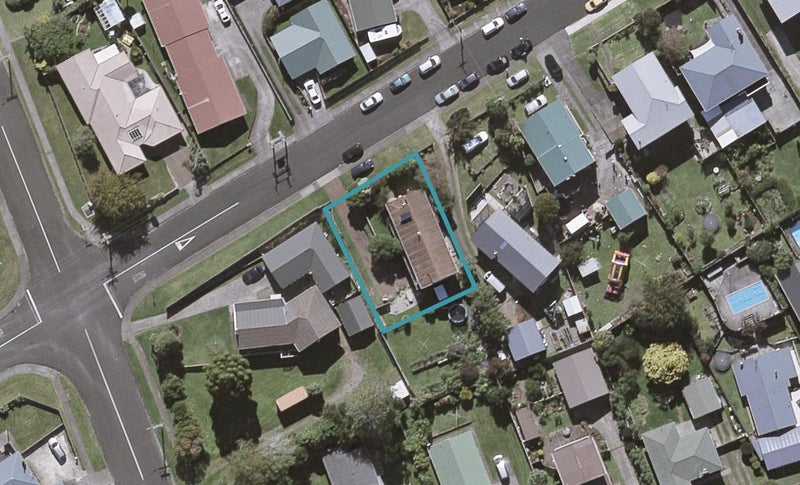 16 Kingsford Street, Bell Block, New Plymouth - Carousel 1
