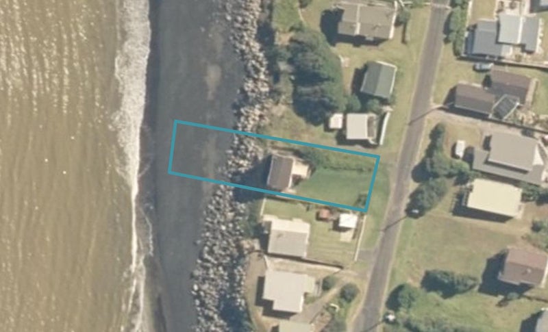 18 Point Road, Mōkau - Carousel 1