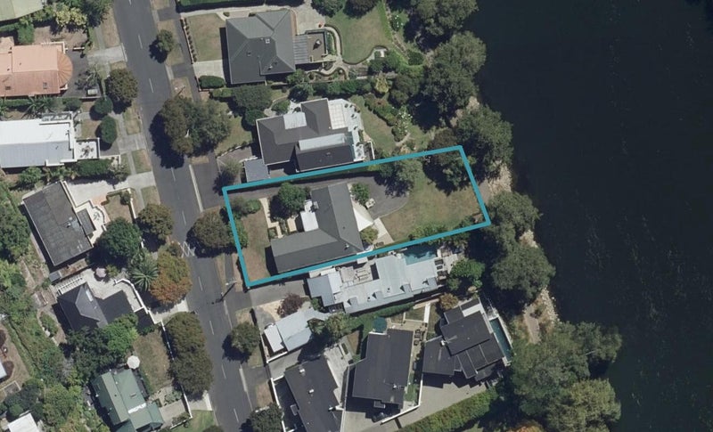 42 Awatere Avenue, Beerescourt, Hamilton - Carousel 1