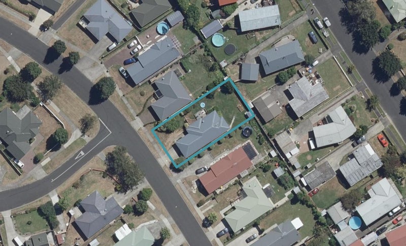 18 Catalina Drive, Melville, Hamilton - Carousel 1