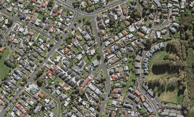 13 Park Avenue, Papatoetoe, Auckland - Carousel 1