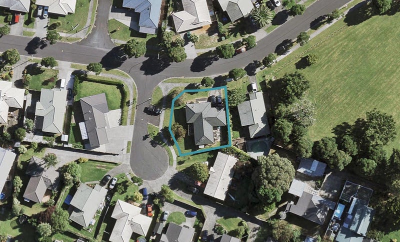 12 Settlers Cove, Weymouth, Auckland - Carousel 1