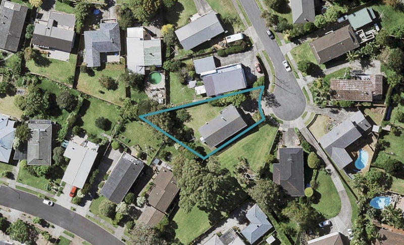 5 Cobana Place, Pakuranga Heights, Auckland - Carousel 1