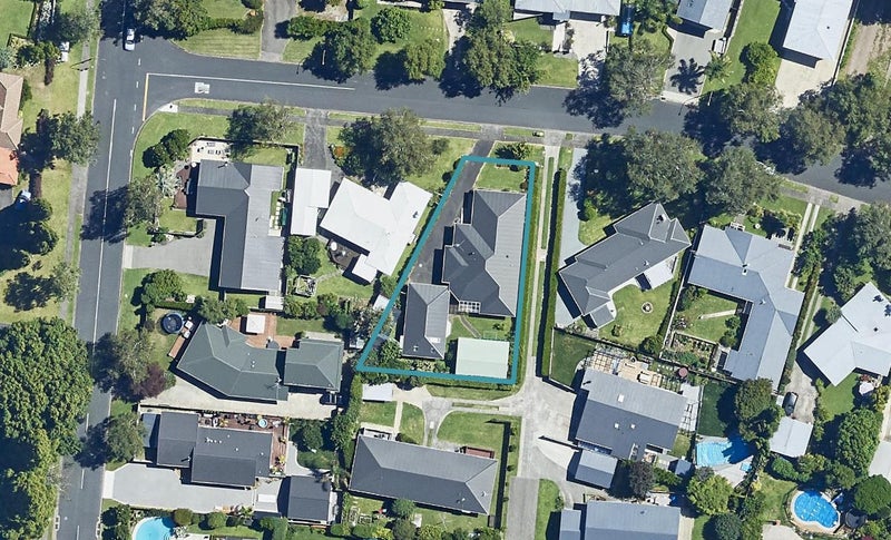 8 Pah Street, Matua, Tauranga - Carousel 1